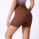 Short Yoga Feminina Cintura Alta, Modela e Levanta o Bumbum, Ajuste Justo, Cor Sólida com Textura Canelada – Short Esportivo