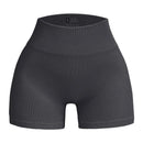 Short Yoga Feminina Cintura Alta, Modela e Levanta o Bumbum, Ajuste Justo, Cor Sólida com Textura Canelada – Short Esportivo